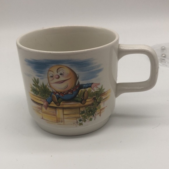Ironstone Humpty Dumpty child’s mug - Picture 6 of 8